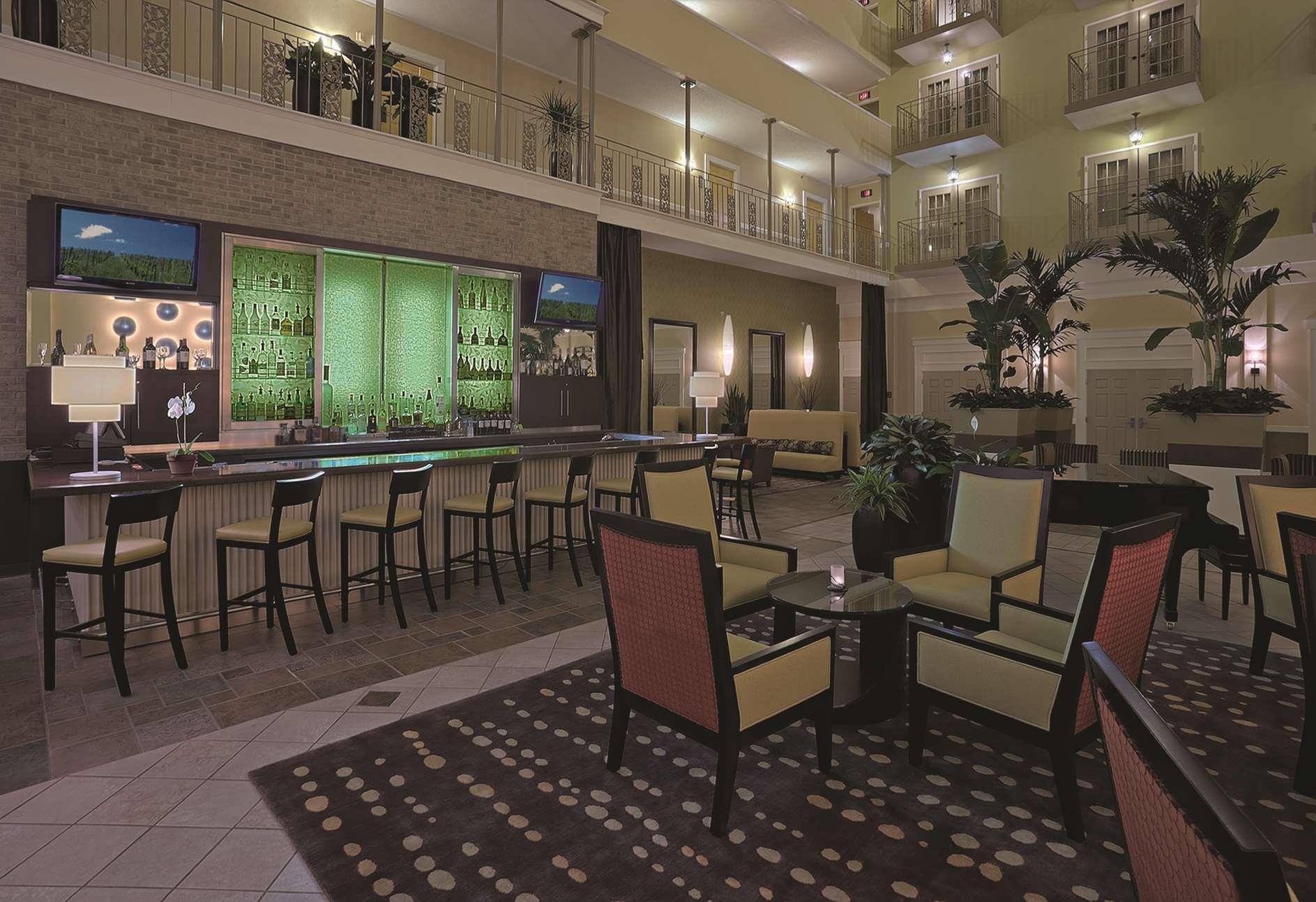 Doubletree Suites By Hilton At The Battery Atlanta Смирна Екстер'єр фото
