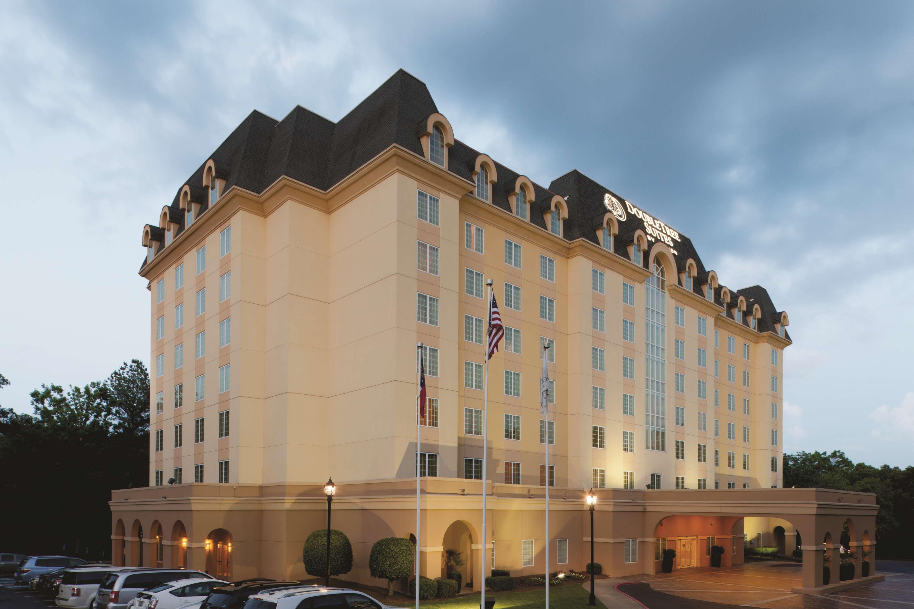 Doubletree Suites By Hilton At The Battery Atlanta Смирна Екстер'єр фото