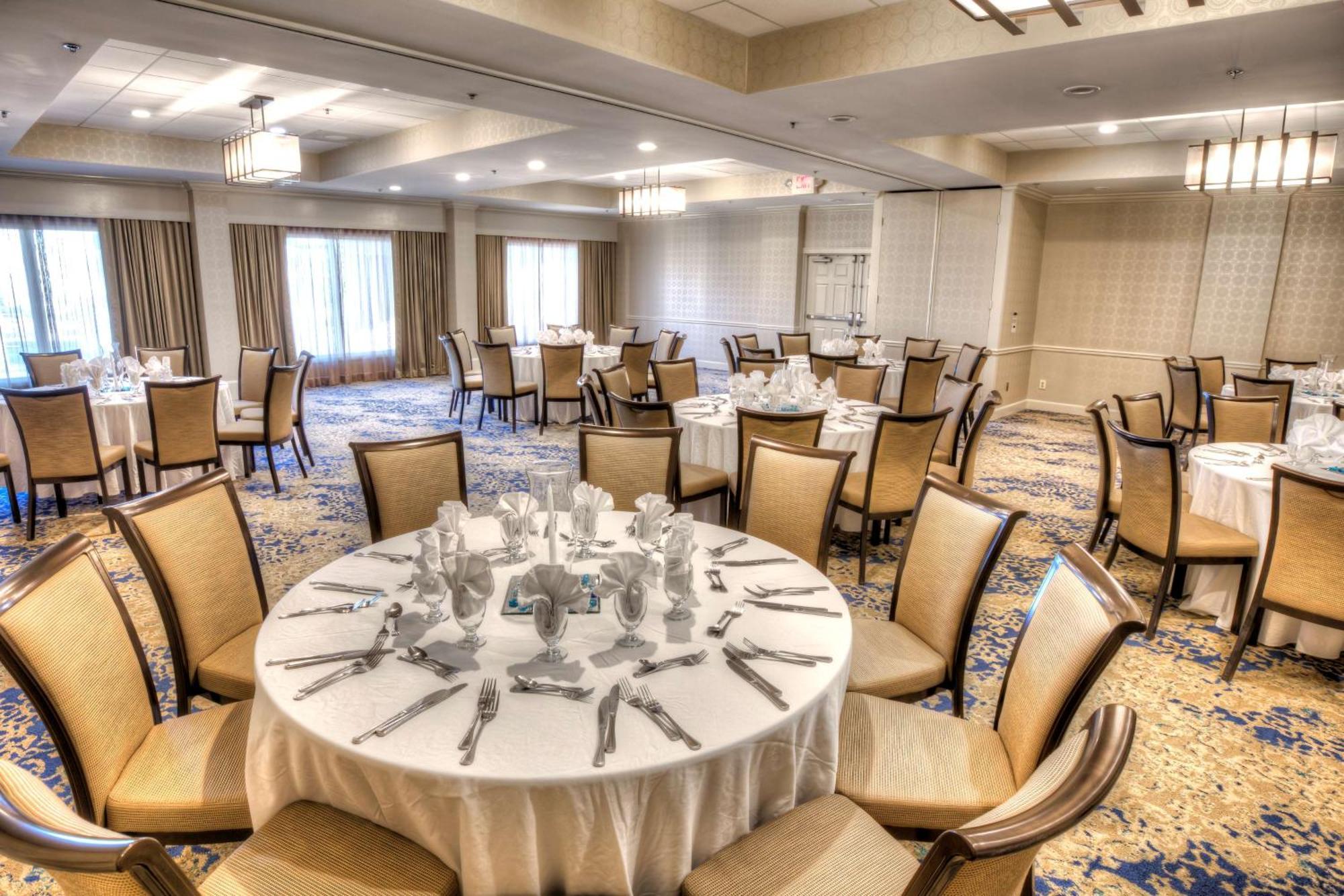 Doubletree Suites By Hilton At The Battery Atlanta Смирна Екстер'єр фото