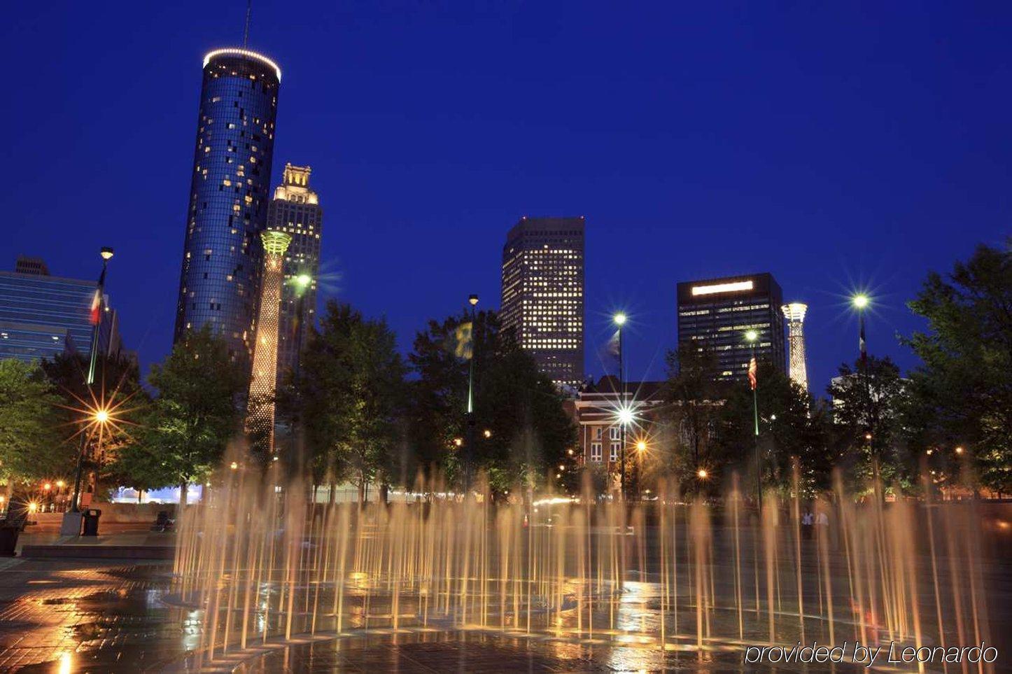 Doubletree Suites By Hilton At The Battery Atlanta Смирна Зручності фото